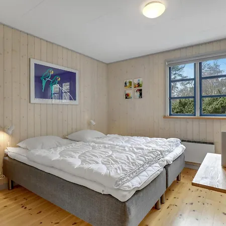 Stunning In Aakirkeby With Wifi 度假居 Vester Somarken