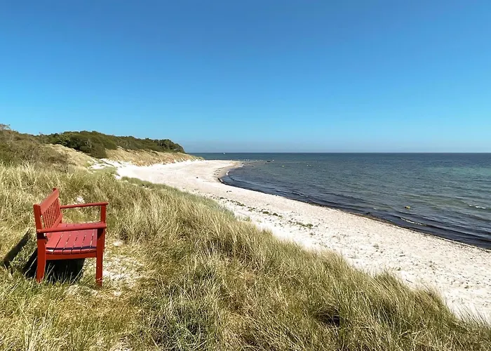 Stunning In Aakirkeby With Wifi Vester Somarken